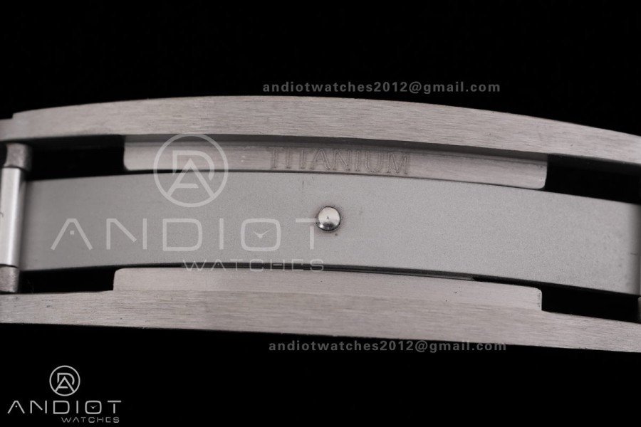 RM035-01 Paris Black Carbon ZF Best Edition Skeleton Dial On Blue Rubber Strap Super Clone RMUL1