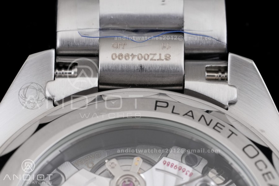 Planet Ocean 39.5mm White Ceramic Bezel SS VSF 1:1 Best Edition White Dial On SS Bracelet Super Clone Asian 8800
