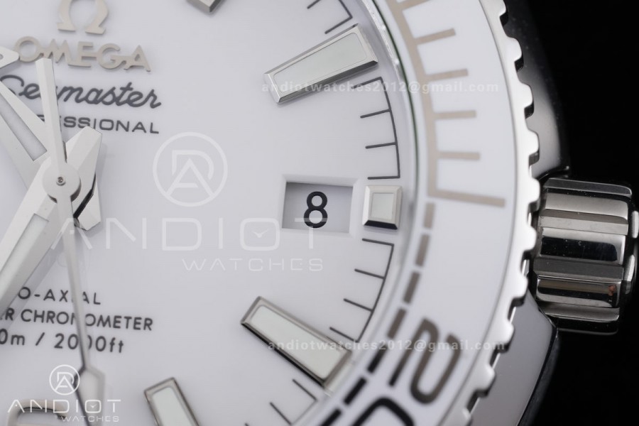 Planet Ocean 39.5mm White Ceramic Bezel SS VSF 1:1 Best Edition White Dial On SS Bracelet Super Clone Asian 8800