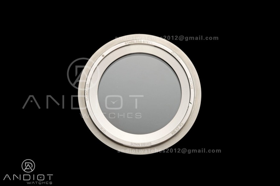 Seamaster Diver 42mm Black Bezel SS VSF 1:1 Best Edition Black Dial On Mesh Bracelet Super Clone 8806