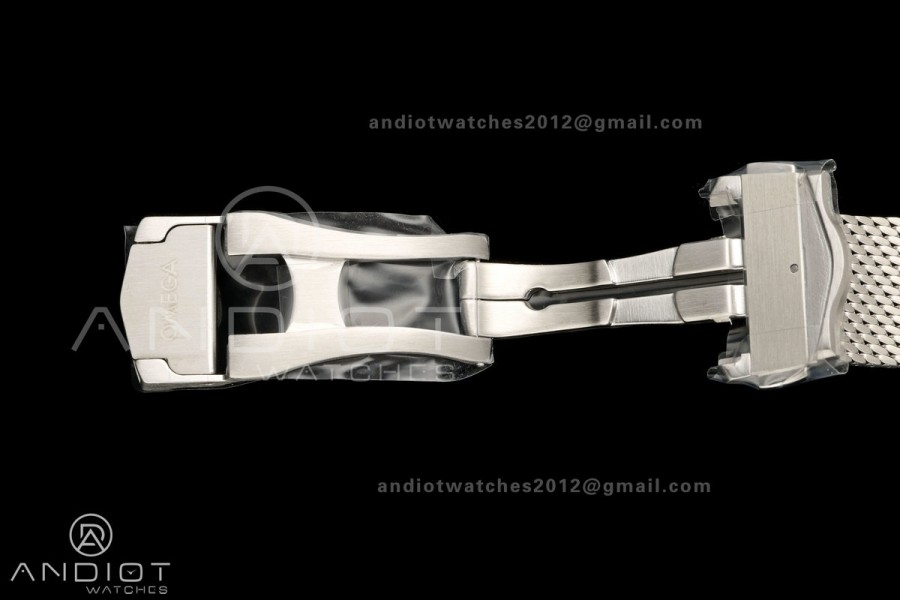 Seamaster Diver 42mm Black Bezel SS VSF 1:1 Best Edition Black Dial On Mesh Bracelet Super Clone 8806