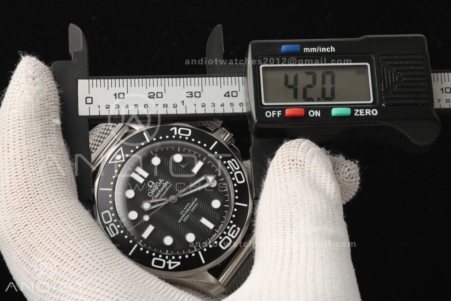 Seamaster Diver 42mm Black Bezel SS VSF 1:1 Best Edition Black Dial On Mesh Bracelet Super Clone 8806