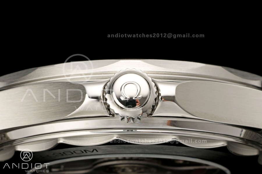 Seamaster Diver 42mm Black Bezel SS VSF 1:1 Best Edition Black Dial On Mesh Bracelet Super Clone 8806