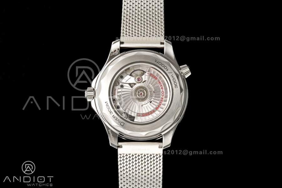 Seamaster Diver 42mm Black Bezel SS VSF 1:1 Best Edition Black Dial On Mesh Bracelet Super Clone 8806