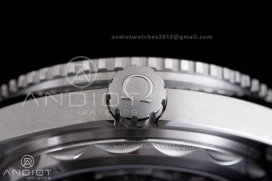 Planet Ocean 43.5mm SS VSF 1:1 Best Edition Black/Orange Bezel Black Dial on Nylon Strap A8900 Super Clone V2