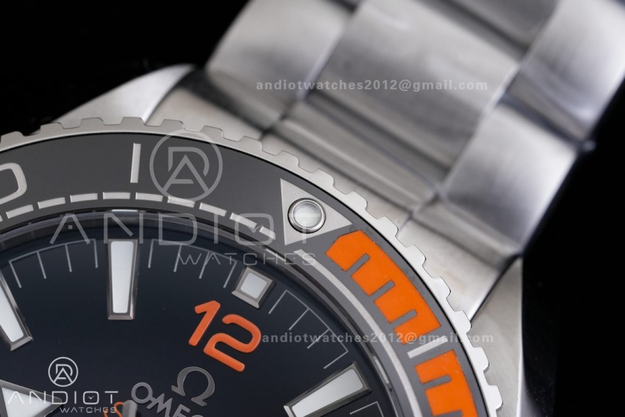 Planet Ocean 43.5mm SS VSF 1:1 Best Edition Black/Orange Bezel Black Dial on SS Bracelet A8900 Super Clone V2