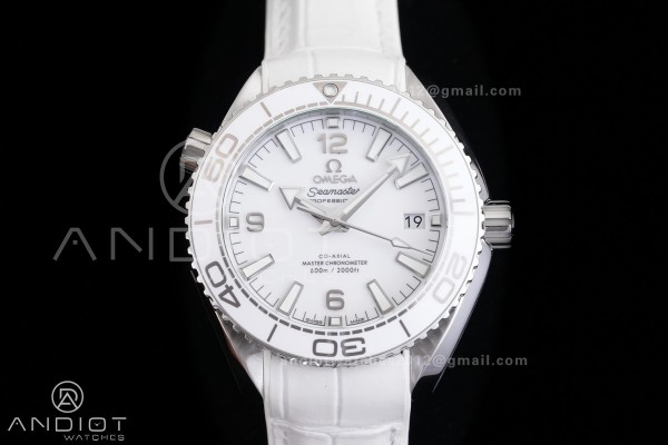 Planet Ocean 39.5mm White Ceramic Bezel SS VSF 1:1 Best Edition White Dial On White Rubber Strap Super Clone Asian 8800