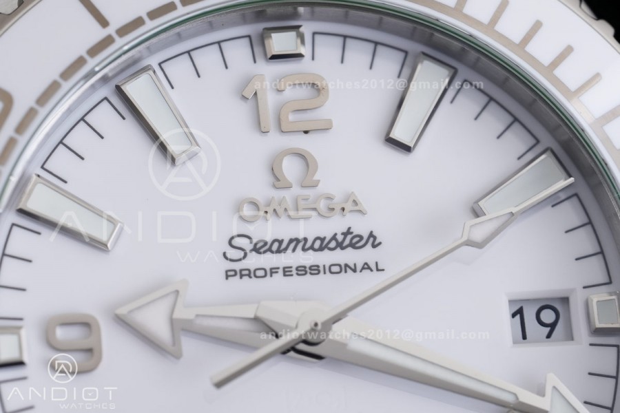 Planet Ocean 39.5mm White Ceramic Bezel SS VSF 1:1 Best Edition White Dial On White Rubber Strap Super Clone Asian 8800