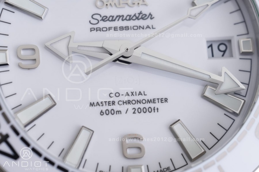 Planet Ocean 39.5mm White Ceramic Bezel SS VSF 1:1 Best Edition White Dial On White Rubber Strap Super Clone Asian 8800