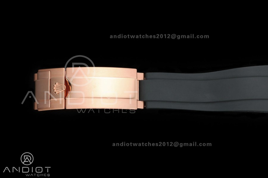 Daytona 126515 QF 1:1 Best Edition Black/RG Diamonds Dial on Oysterflex Strap JH4131 V18 Weighted (Free Sprung)