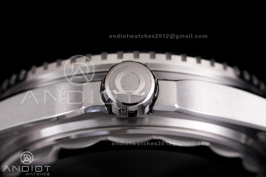 Planet Ocean 600M 42mm SS VS+F 1:1 Best Edition Black Dial Black Bezel on Black Rubber Strap A8912