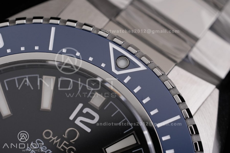 Planet Ocean 600M 42mm SS VS+F 1:1 Best Edition Black Dial Blue Bezel on SS Bracelet A8912