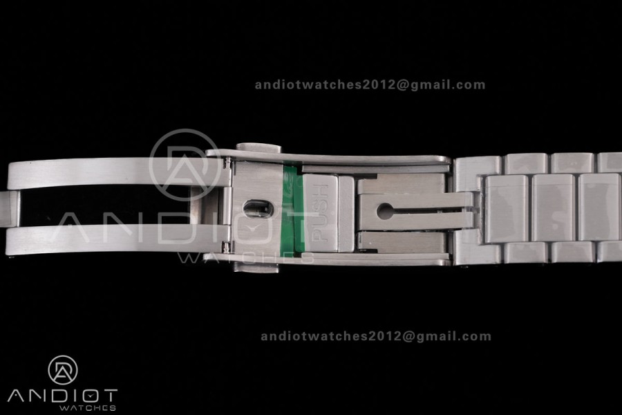 Planet Ocean 600M 42mm SS VS+F 1:1 Best Edition Black Dial Blue Bezel on SS Bracelet A8912