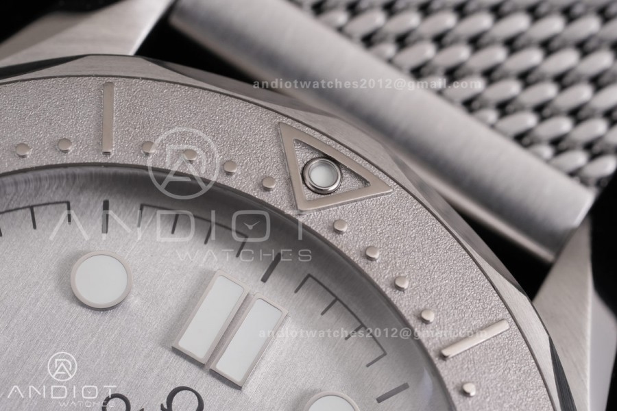 Seamaster Diver 42mm Titanium Bezel SS VSF Best Edition Gray Dial On SS Mesh Bracelet Super Clone 8806