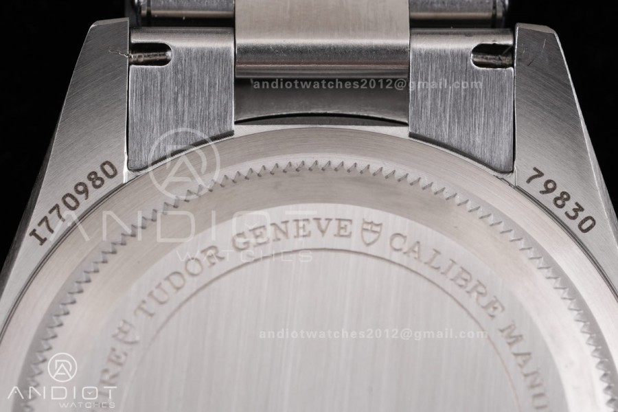 Black Bay GMT Pepsi Blue/Red Bezel ZF 1:1 Best Edition White Dial on SS Bracelet A2836