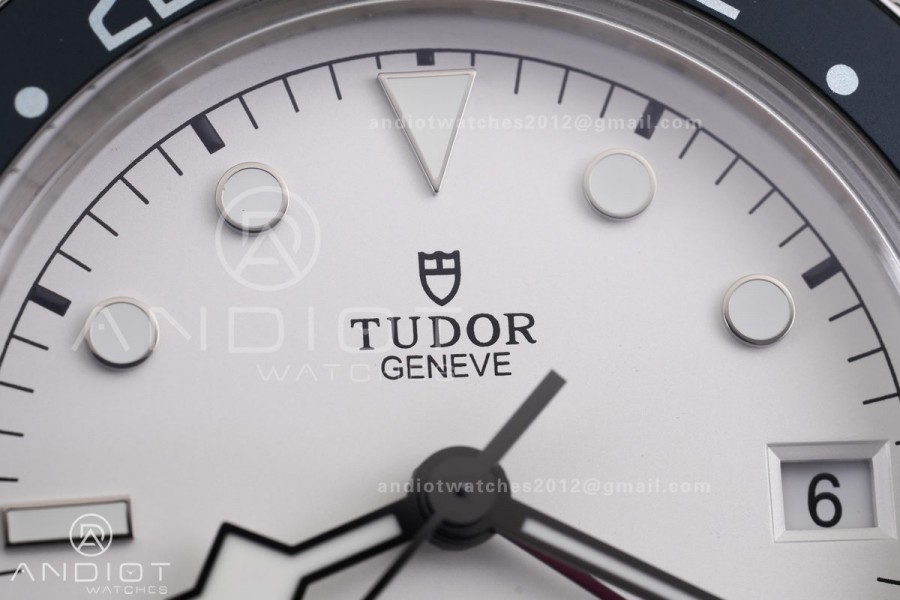 Black Bay GMT Pepsi Blue/Red Bezel ZF 1:1 Best Edition White Dial on SS Bracelet A2836