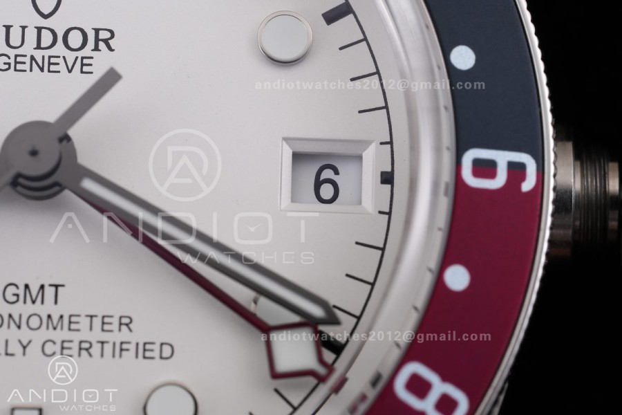 Black Bay GMT Pepsi Blue/Red Bezel ZF 1:1 Best Edition White Dial on SS Bracelet A2836