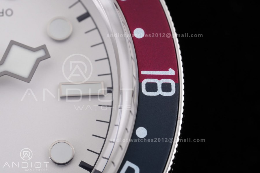 Black Bay GMT Pepsi Blue/Red Bezel ZF 1:1 Best Edition White Dial on SS Bracelet A2836