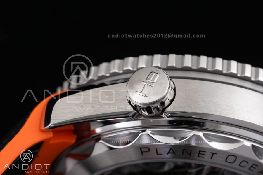 Planet Ocean 600M Chrono SS N1F 1:1 Best Edition Black Dial 1/4 Orange Bezel on Rubber Strap A9900