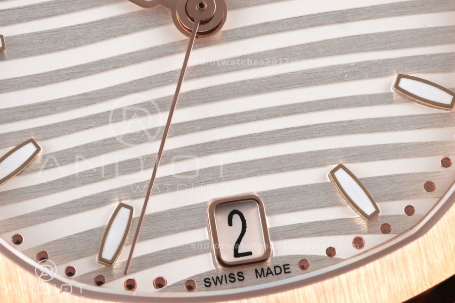 Nautilus 7118 RG Ladies DDF 1:1 Best Edition Silver Dial on RG Bracelet DD330 Super Clone