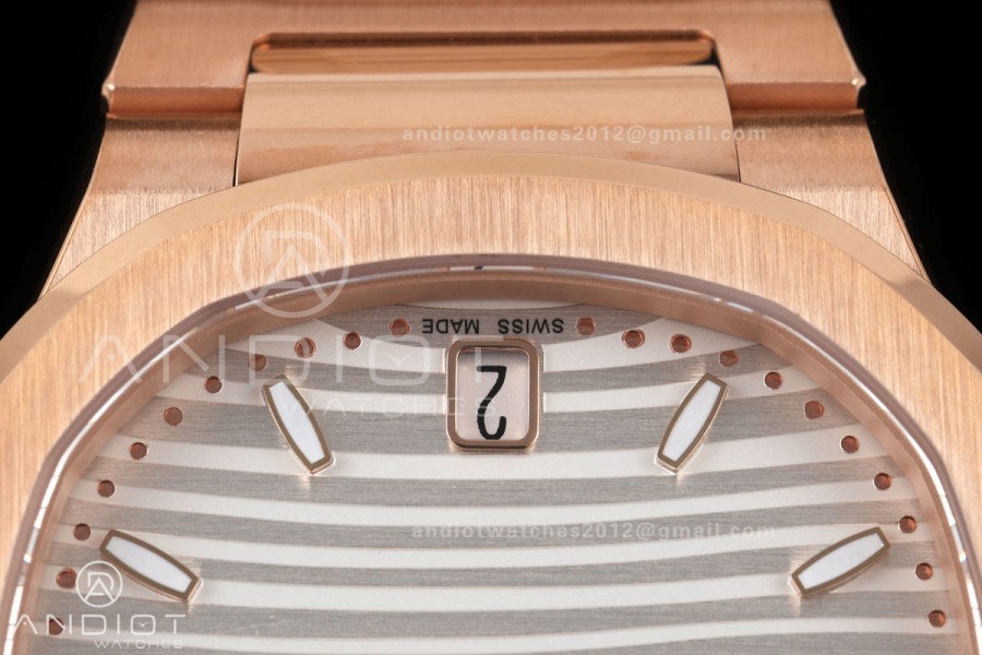 Nautilus 7118 RG Ladies DDF 1:1 Best Edition Silver Dial on RG Bracelet DD330 Super Clone