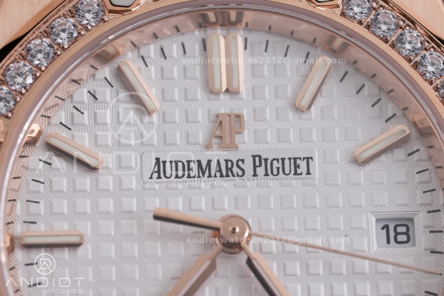 Royal Oak 34mm 77350 RG Diamonds Bezel 8F Best Edition White Dial Diamond Bezel on RG Bracelet A5800