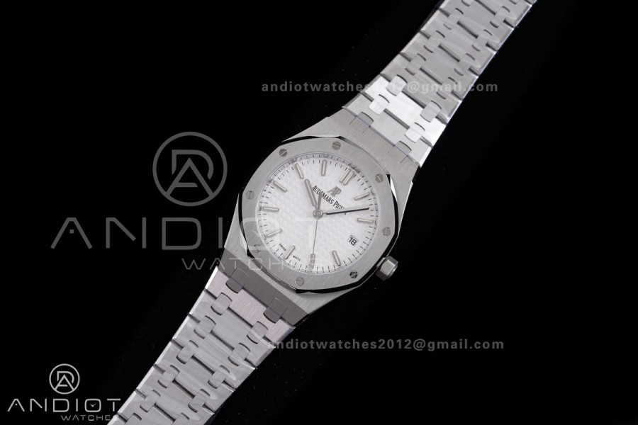 Royal Oak 34mm 77350 SS 8F Best Edition White Dial on SS Bracelet A5800