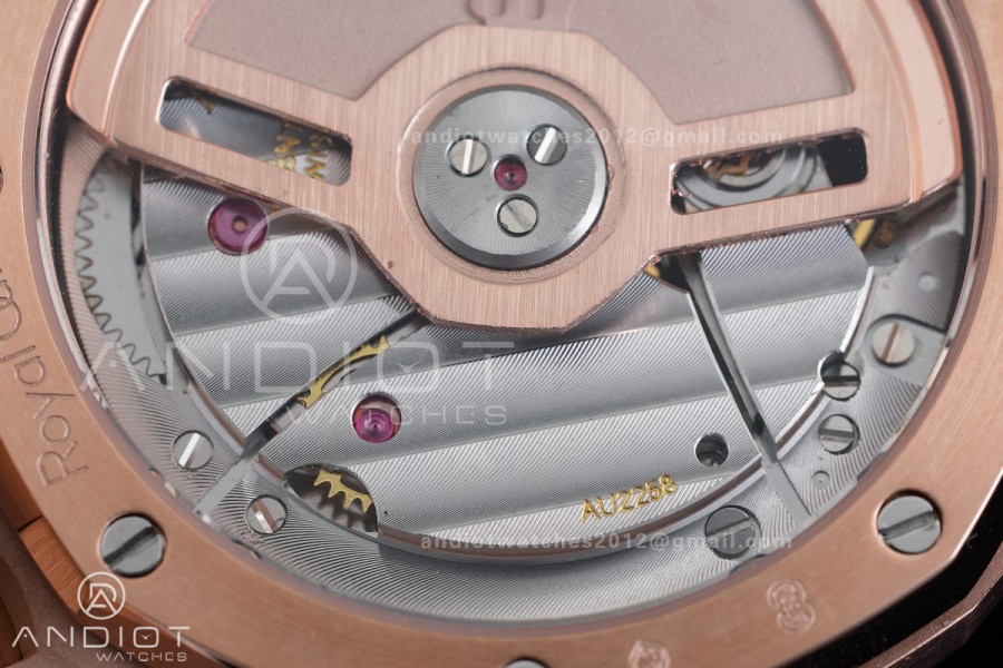 Royal Oak 34mm 77450 RG Diamonds Bezel 8F Best Edition White Dial Diamond Bezel on RG Bracelet A5800