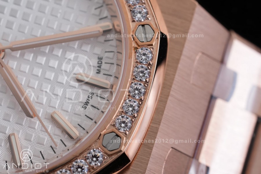 Royal Oak 34mm 77450 RG Diamonds Bezel 8F Best Edition White Dial Diamond Bezel on RG Bracelet A5800