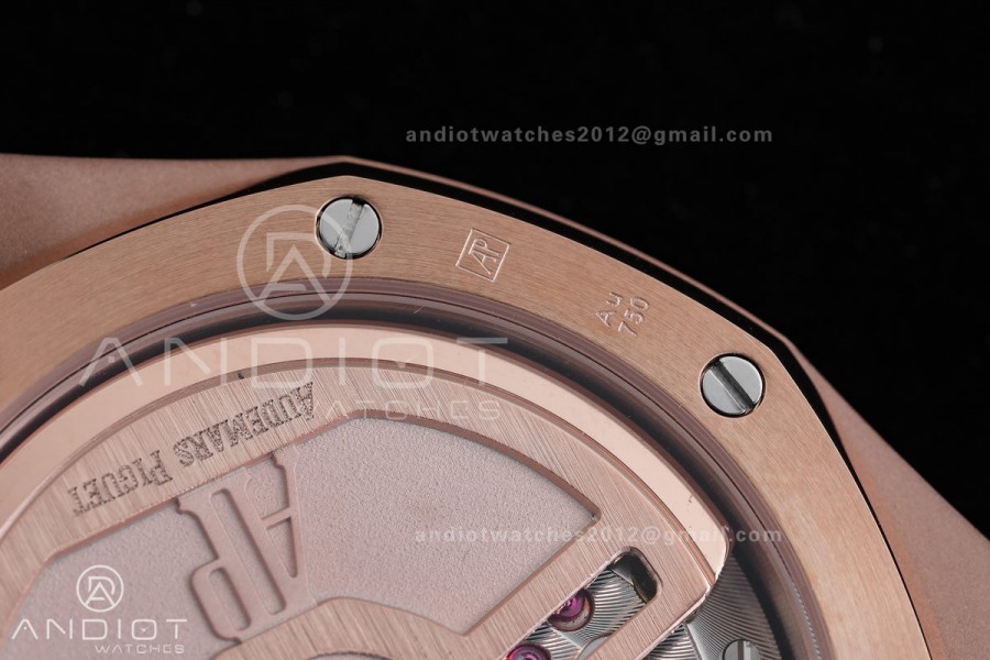 Royal Oak 34mm 77450 RG 8F Best Edition Red Dial on RG Bracelet A5800
