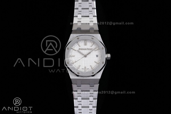 Royal Oak 34mm 77450 SS 8F Best Edition White Dial...
