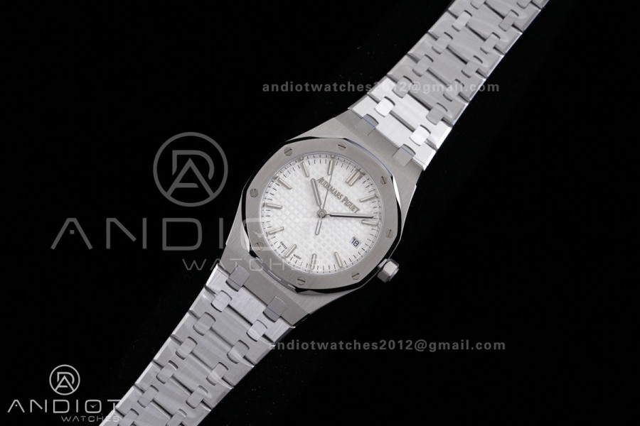 Royal Oak 34mm 77450 SS 8F Best Edition White Dial on SS Bracelet A5800