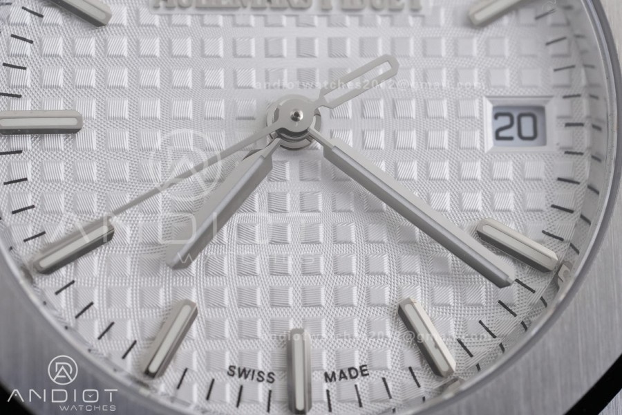 Royal Oak 34mm 77450 SS 8F Best Edition White Dial on SS Bracelet A5800
