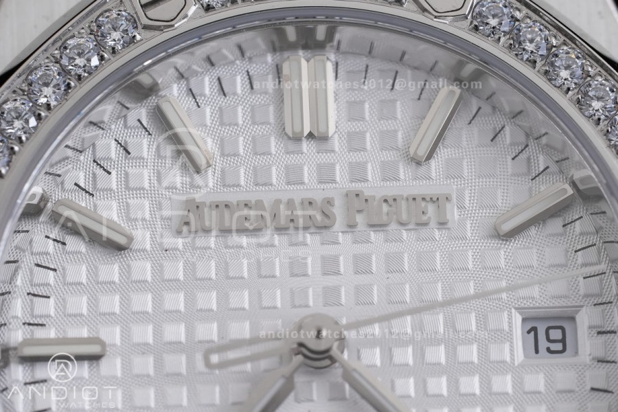 Royal Oak 34mm 77450 SS 8F Best Edition White Dial Diamond Bezel on SS Bracelet A5800