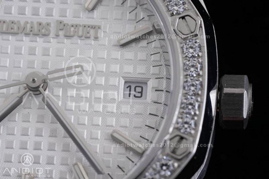 Royal Oak 34mm 77450 SS 8F Best Edition White Dial Diamond Bezel on SS Bracelet A5800