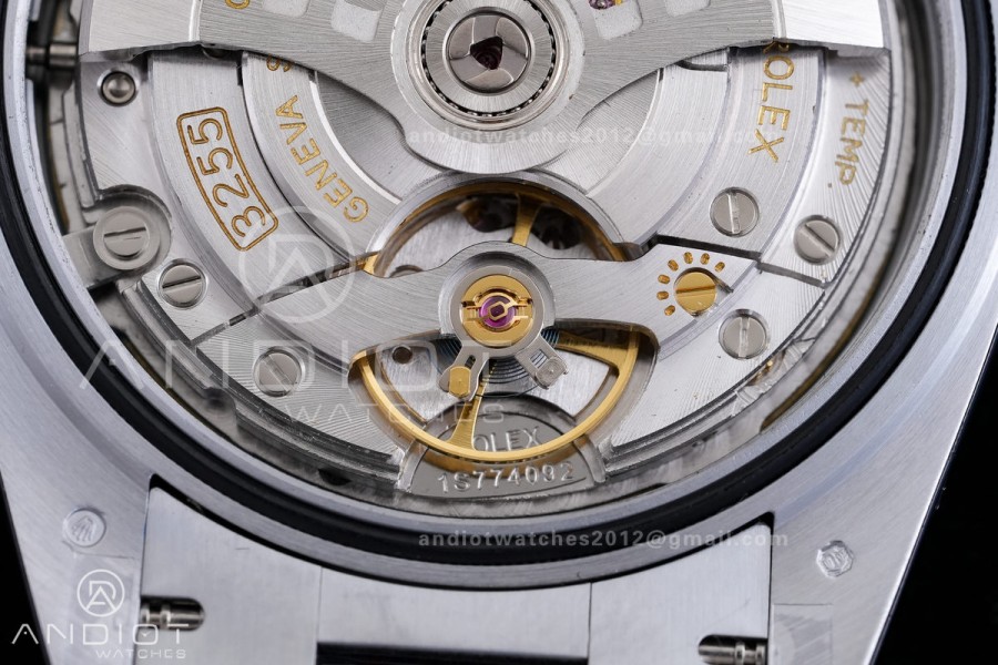 DayDate 40 SS QF 1:1 Best Edition Blue Textured Roman Dial Diamonds Bezel on President Bracelet VR3255 V8s (Gain Weight)