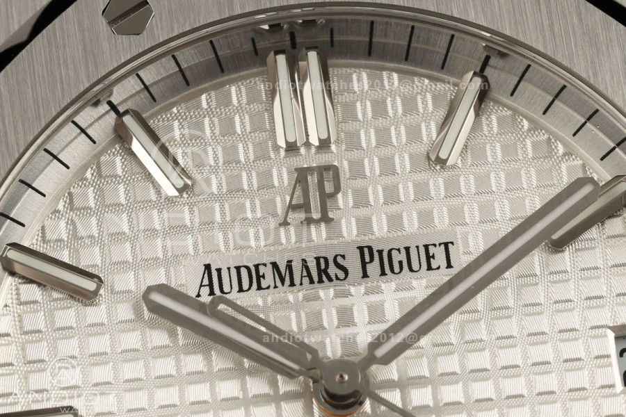 Royal Oak 41mm 15500 SS ZF Free Sprung V2 1:1 Best Edition Silver Textured Dial On SS Bracelet Super Clone A4302 