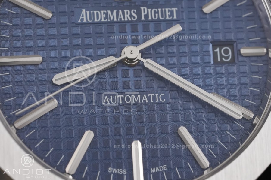 Royal Oak 41mm 15400 SS ZF 1:1 Best Edition Blue Textured Dial on SS Bracelet SA3120 V2 Super Clone