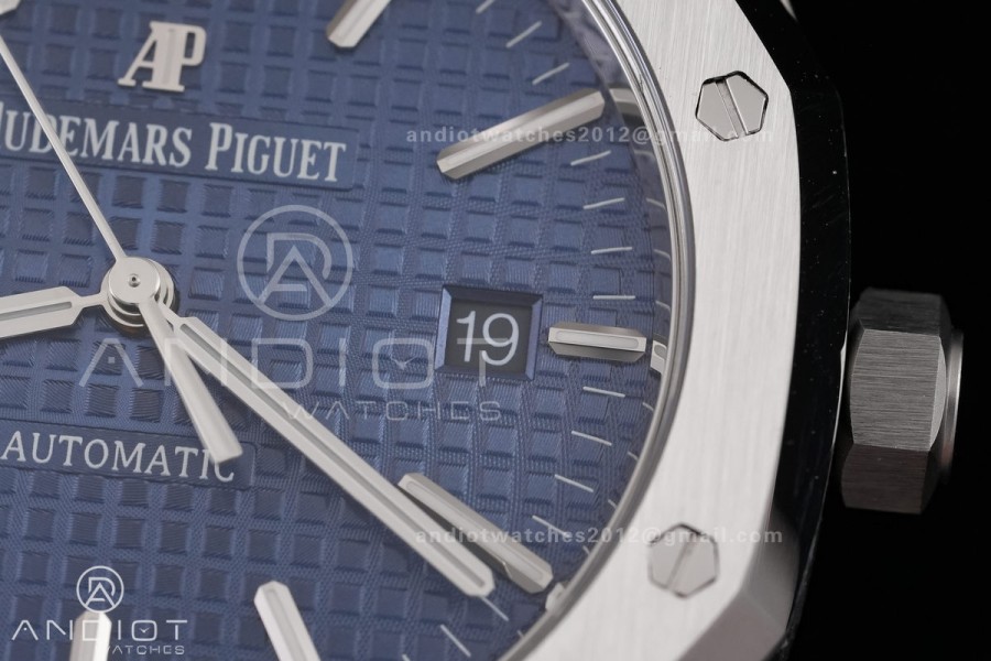 Royal Oak 41mm 15400 SS ZF 1:1 Best Edition Blue Textured Dial on SS Bracelet SA3120 V2 Super Clone