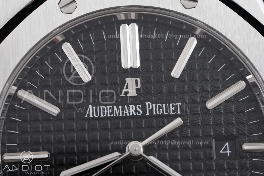 Royal Oak 41mm 15400 SS ZF 1:1 Best Edition Black Textured Dial on SS Bracelet V2 SA3120 Super Clone