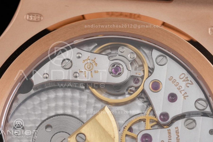 Nautilus 5712-1A 001 RG WSF 1:1 Best Edition Brown Dial On RG Bracelet Super Clone JH240