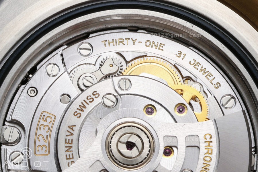 Sea-Dweller 126600 43mm 904L SS/YG QF 1:1 Best Black Dial On Oyster Bracelet SH3235 (Free Sprung)