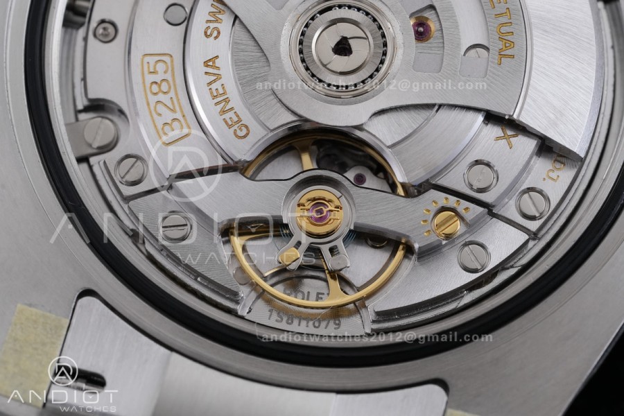 GMT-Master II 126710 GRNR Black/Gray Ceramic VSF Best Edition Bruce Wayne on Oyster Bracelet DD3285 V3