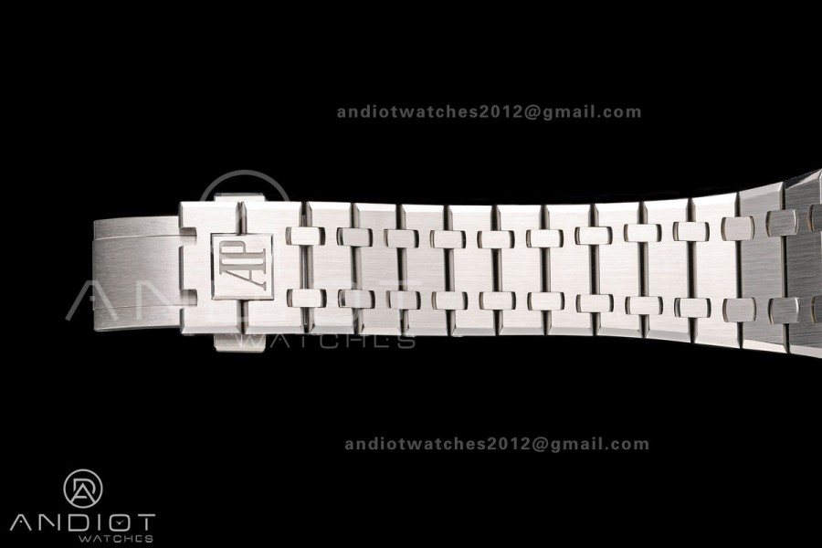 Royal Oak Chrono 26240 SS ZF 1:1 Best Edition Green Dial on SS Bracelet SA4401 Super Clone V2 (Free Sprung)