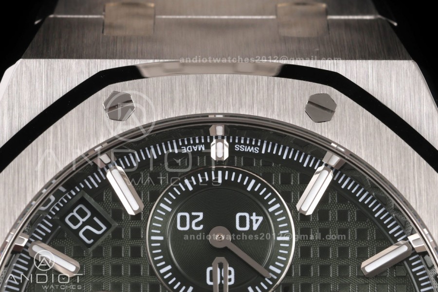 Royal Oak Chrono 26240 SS ZF 1:1 Best Edition Green Dial on SS Bracelet SA4401 Super Clone V2 (Free Sprung)