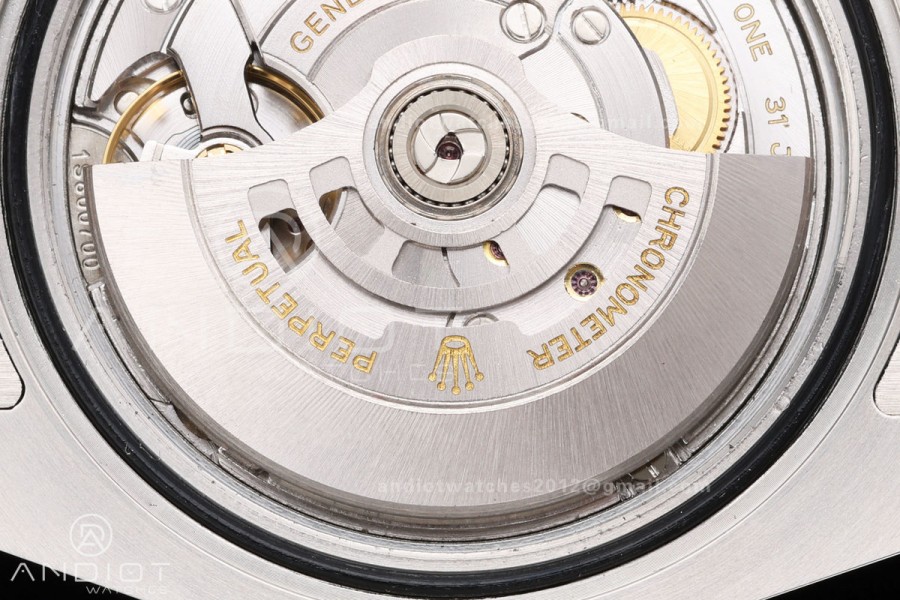 GMT-Master II 126711 CHNR 904L QF 1:1 Best Edition on SS/RG Bracelet JH3285 Free Sprung