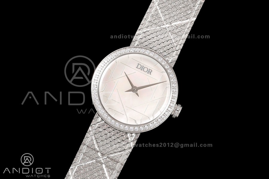 LA D DE DIOR SS 8848F 1:1 Best Edition Cream Dial Diamonds Bezel on Bracelet Quartz