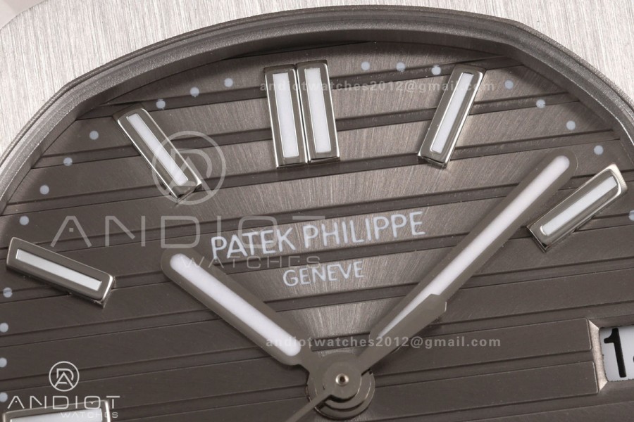 Nautilus 5711 SS BBF 1:1 Best Edition Gray Dial on Black Leather Strap DPB330 Super Clone
