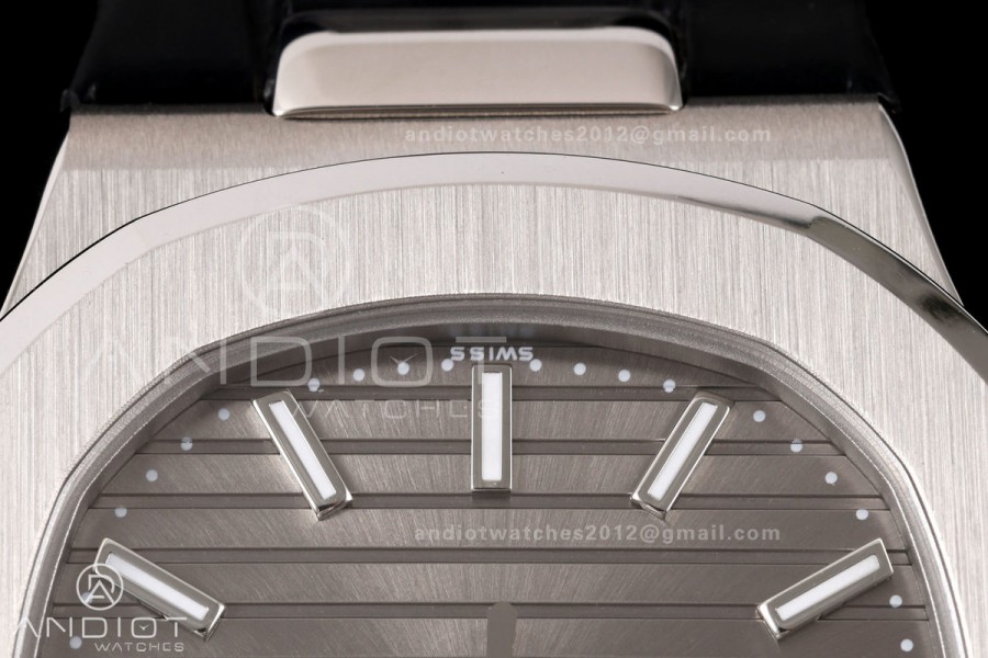 Nautilus 5711 SS BBF 1:1 Best Edition Gray Dial on Black Leather Strap DPB330 Super Clone