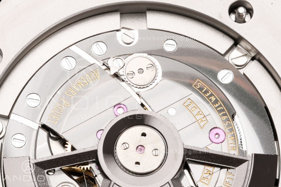 Royal Oak Offshore 44mm SS Green Ceramic Bezel JF 1:1 Best Edition Cream Dial on Rubber Strap A3126